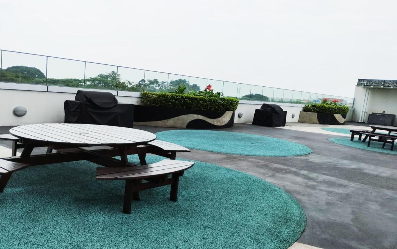 U Residence Tower2 Supermal By Lippo Karawaci Klapadua Kültér fotó